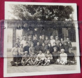 1949年10月消习会闭幕于师大女附中体育馆