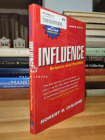 Charlie Munger推荐 影响力 Influence: Science and Practice (4th Edition) 有很多划线，见图