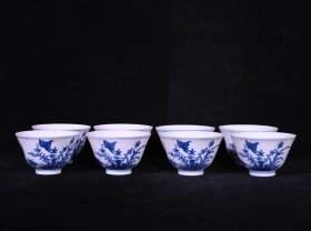 明成化青花三秋杯一套8个，高4.2×6.9厘米