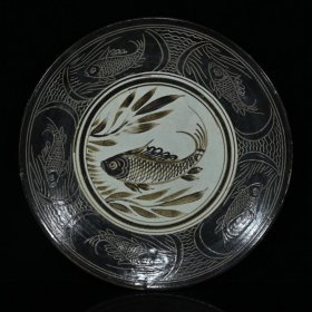 宋代磁州窑鱼纹盘（4.5×31cm）