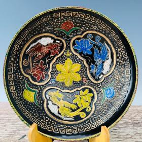 宋定窑加彩鎏金碗，高6厘 米，直径23厘米