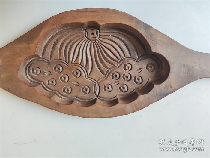 民国时期木雕多仔莲蓬纹糕点食品印模