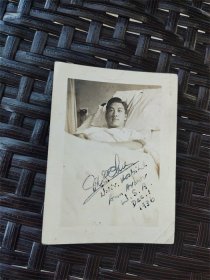 1936年带英文签名的老照片