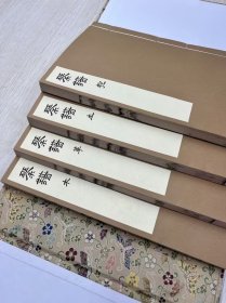 《太古正音琴谱》谱中收录了五十多首琴曲，涵盖了多种调式和曲风。这些琴曲是中国古代音乐文化的重要组成部分，通过对它们的研究，可以深入了解当时的音乐风格、旋律特点、曲式结构等。例如，《阳春》《白雪》等经典曲目，在该谱中的版本可能与其他琴谱有所不同，为研究这些曲目在不同历史时期的演变提供了珍贵资料。同时，不同的琴曲往往蕴含着不同的文化内涵和情感表达，反映了当时社会的文化风貌和人们的精神世界。