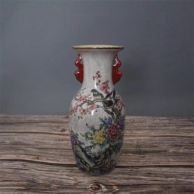陶瓷器春色满园花鸟图案双耳花瓶瓷器