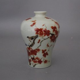陶瓷同治粉彩红色枫叶花鸟梅瓶瓷器