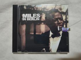 Miles in Berlin【原版光盘 原盒装CD一张/1片装+小册子一本】