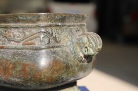 8_“宣德”款 紫铜香炉……