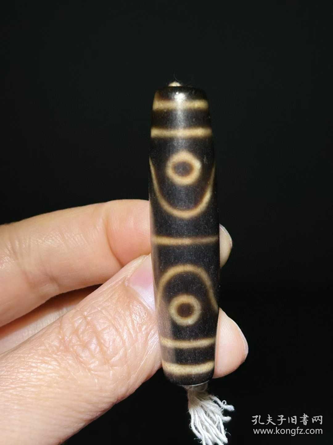 159_旧藏，八眼天珠一枚。