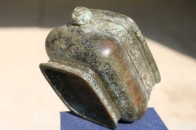 8_“宣德”款 紫铜香炉……