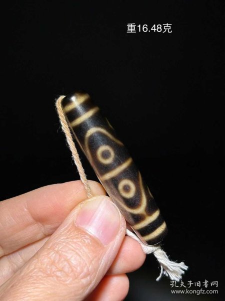 159_旧藏，八眼天珠一枚。