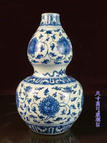 50_清代青花花卉葫芦瓶，全品，保存完整，成色如图