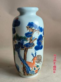 47_大清乾隆年制斗彩瓶，全品，保存完整，成色如图