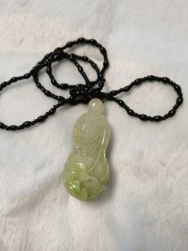 和田玉俏色巧雕日进百财福到眼前吊坠手把件，玉质细腻雕工精湛油性十足，寓意吉祥美好，适合佩戴收藏馈赠，品相如图看好下单。