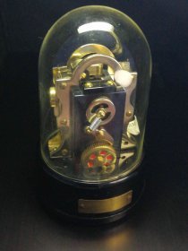 30年代美国 IBM（国际商业机器公司）古董胶片电影机造型 玻璃钟罩 古董煤油打火机【罕见稀有】