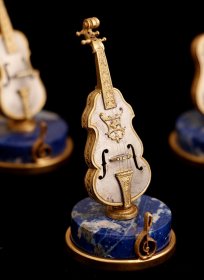 意大利 银鎏金 古典乐器造型 餐桌名片夹签 一组