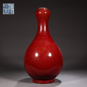 霁红釉瓶