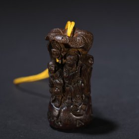 • 清代 老竹雕和合二仙挂坠