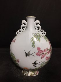 珐琅彩抱月瓶