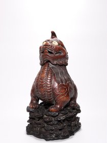 • 回流 老竹雕祥云纹独角兽香薰炉