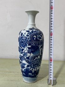 青花龙纹梅瓶831