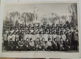 北格学校80班毕业合影留念1977年5月