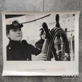 超大尺寸：1980年，希腊女海员学习驾驶技术