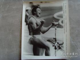 超大尺寸：1988年第24届奥运会，撑杆跳冠军谢尔盖布勃卡