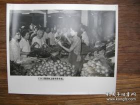 超大尺寸：1978年，上海菜市场