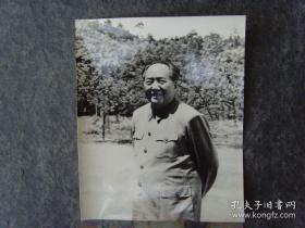 1965年，毛泽东在井冈山