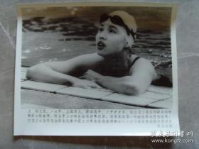 超大尺寸：1988年第24届奥运会，游泳冠军杨文意（上海人）