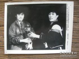 1989年，第四十届世界乒乓球锦标赛，韩国选手获混双冠军