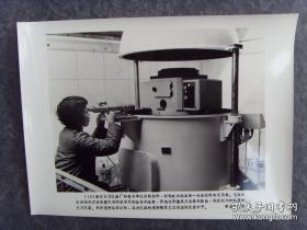 1979年，南京天文仪器厂，制造成功我国第一台真空照相天顶筒