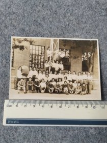 老照片相片：1949年南开女中部全体师生合影