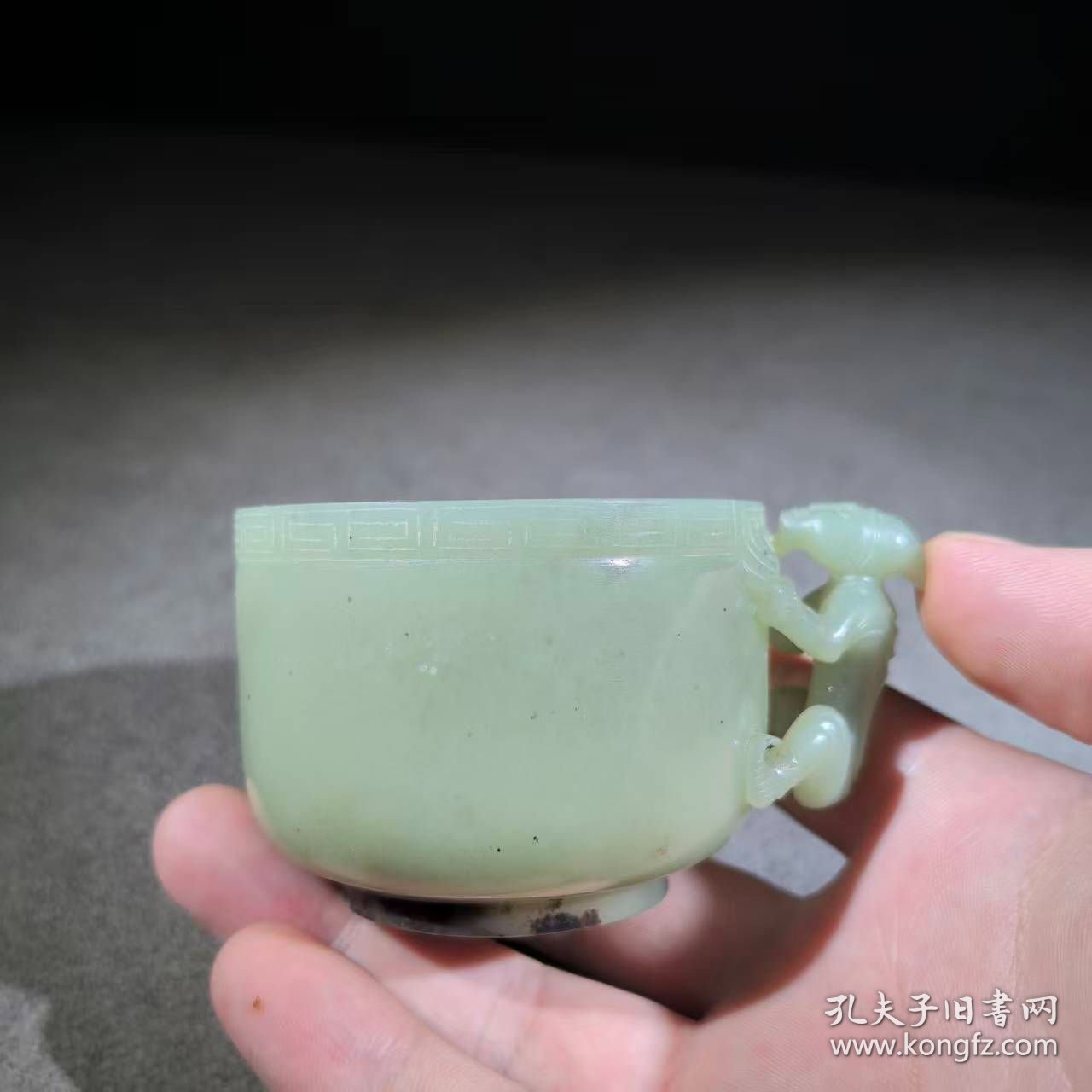 点击查看原图 旧藏和田玉杯子 摆件 9.19