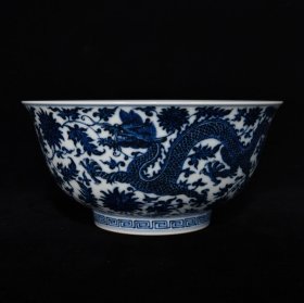 清乾隆青花龙纹碗,10×20.3,价格:2340