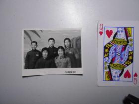 照片：《姐妹和嫂子》