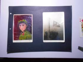 上色老照片：《女战士》《天津新港“联委”成员在船上招手》（两张照片点粘在同一张黑相纸上）请看描述！！