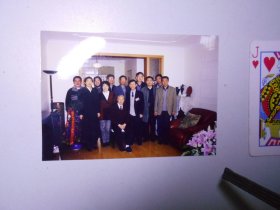 照片：《天津史学界人士 恭贺著名史学家王玉哲 九十华诞》两张