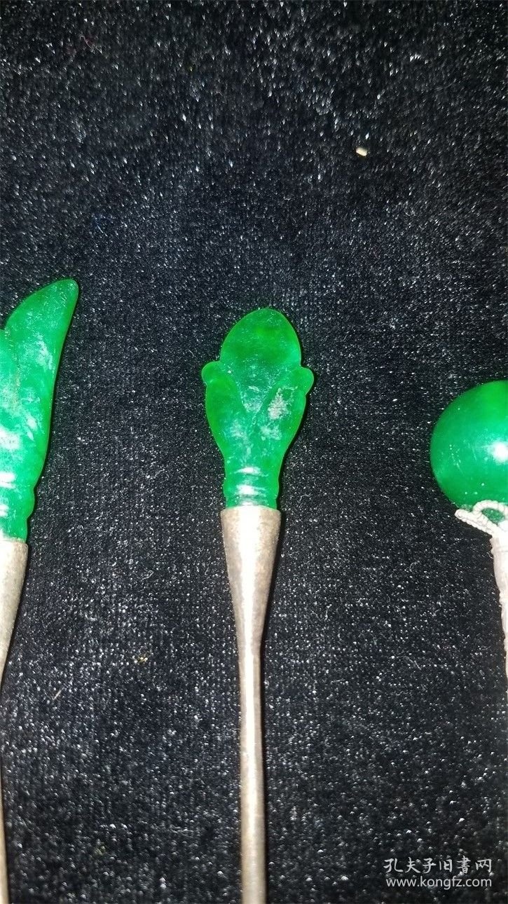 银嵌绿翡翠发簪