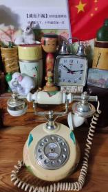 上世纪90年代手绘山水书画老电话台式老电话机民俗老物品。3