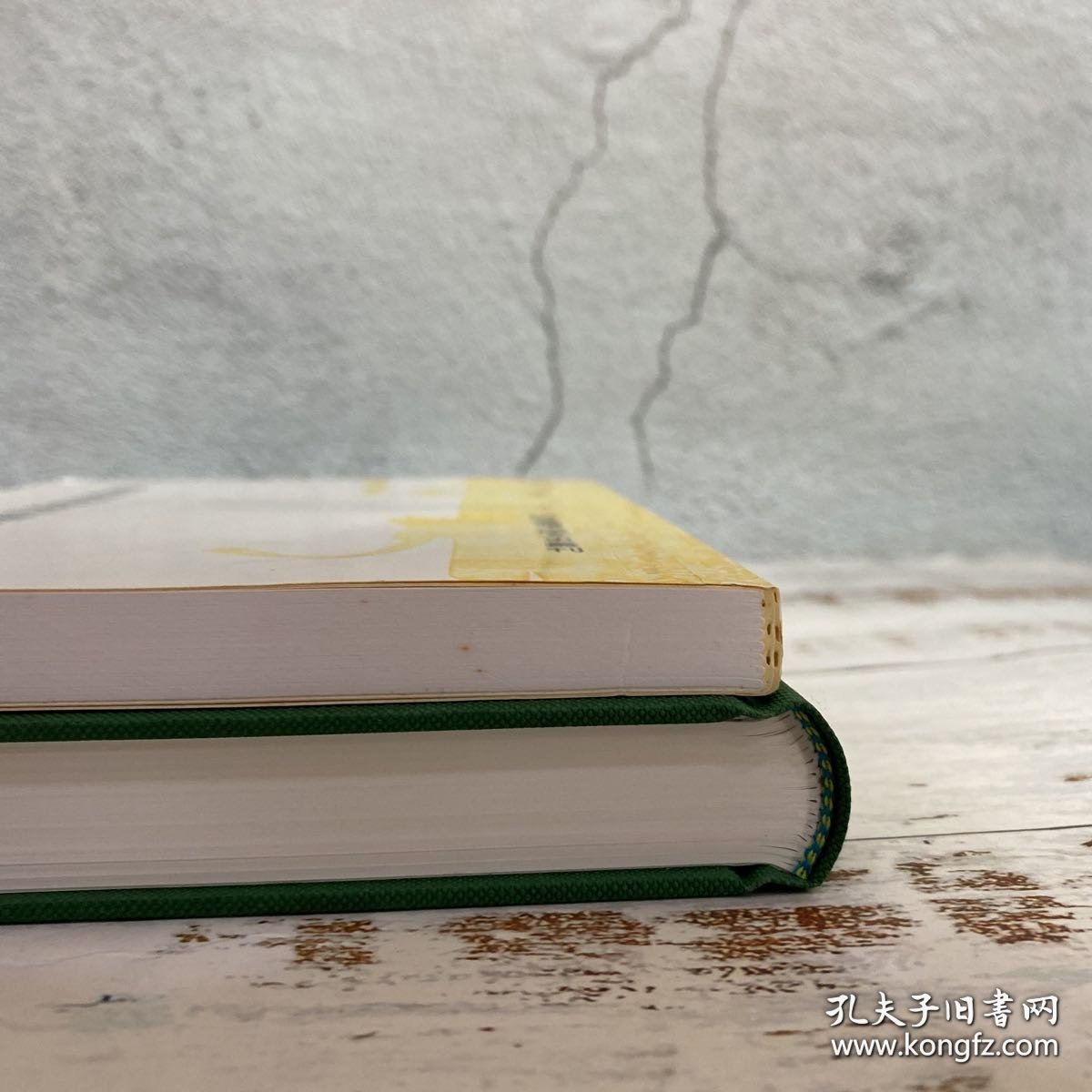 礼包：杨照签名 台湾三民版《解讀陳垣》（16开仿布面精装；一版一印，附赠藏书票1枚）【贈】价值150元 台大出版中心 刘馨珺《南宋荊湖南路的變亂之研究》（锁线胶订）1994年6月版，自然旧