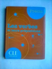 Precis Les verbes et leurs prepositions    法文原版   法语动词介词搭配    哑粉纸印刷