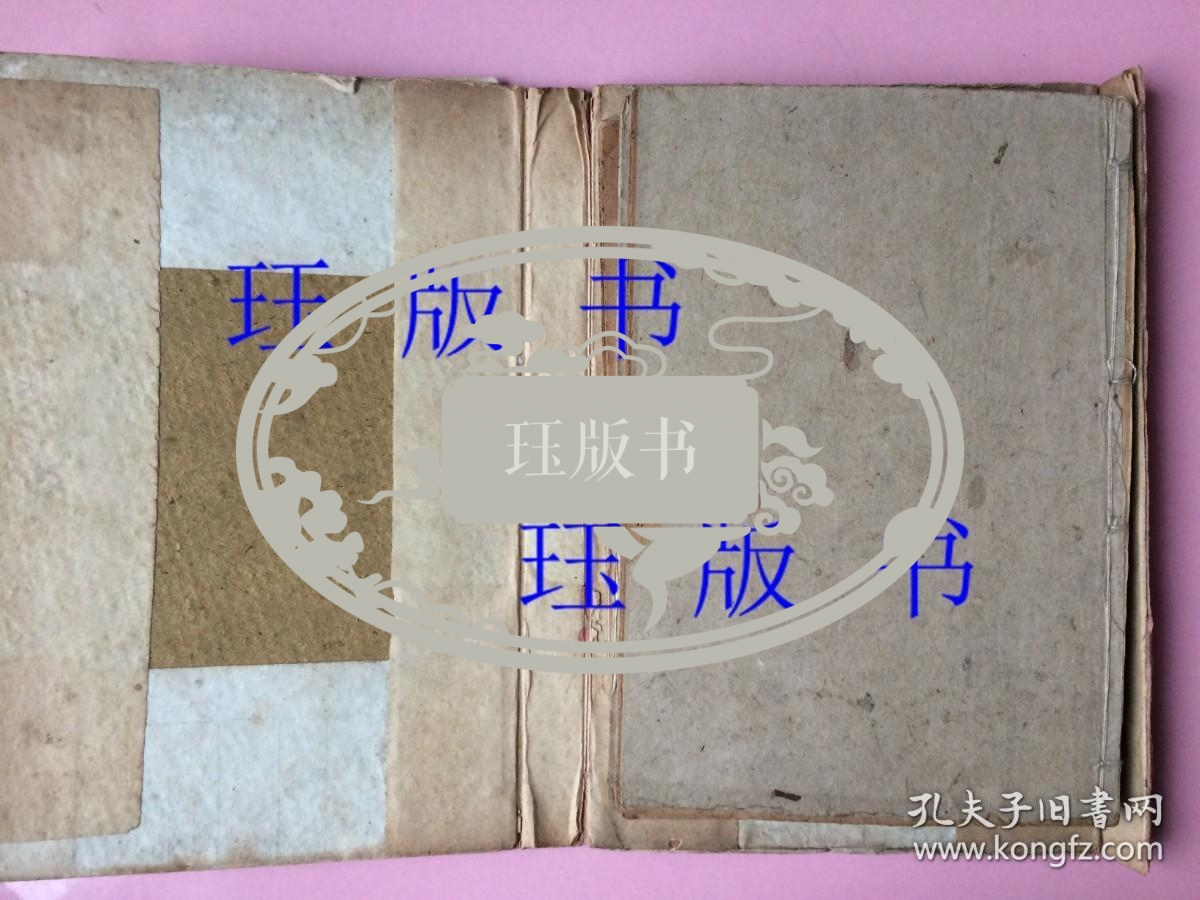 【此版本 ，国家图书馆查不到】 【通篇批注】 线装，中医古籍，校正图注难经脉诀，有印章，不认识。一函四册全，共十卷，其中《校正图注难经》四卷，《校正图注脉诀》四卷，《校正濒湖脉学》一卷，《奇经八脉考》一卷，另有《附方》。《难经》是中医四大经典之一，相传为扁鹊所著。《脉诀》，相传为王叔和所著。李濒湖即李时珍。【光绪二十七年 (辛丑1901)，焕文书局】