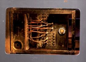 中国电信 IC 电话卡一枚； CNT-IC-P1-4【4-4】100元、8.5x5.4cm。中国电信总局/1997.6