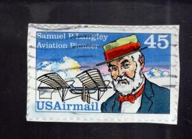 美国盖销邮票一枚；老头、4x2.5cm。