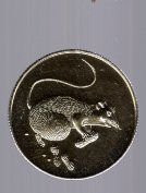 鼠年纪念币。直径 3.2cm。镀金
