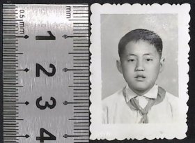 zp017,徐某毅送赵某磊小学毕业留念证件照