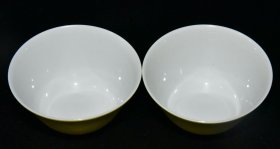 正黄釉杯一对【4×7cm】