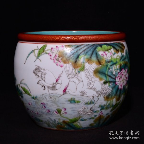 珐琅彩描金荷花仙鹤纹缸，高11.5×14厘米